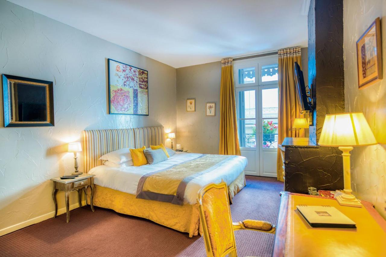 Hotel D'Aragon - Place De La Comedie Монпелие Екстериор снимка