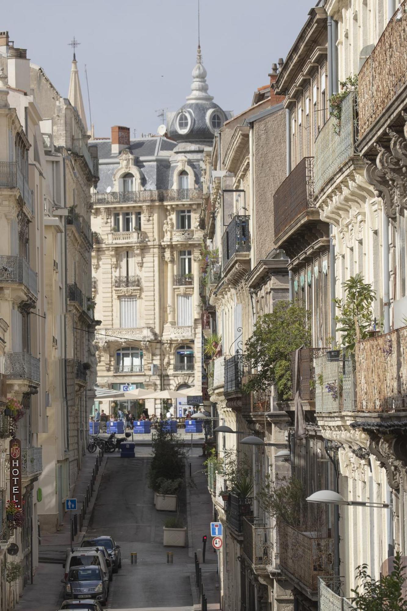 Hotel D'Aragon - Place De La Comedie Монпелие Екстериор снимка